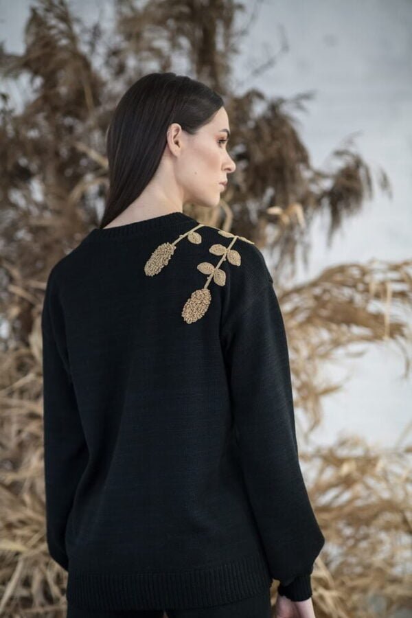 Sweater with gold decoration - 2
