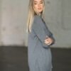 Pilkas merino vilnos megztinis su golfu moterims