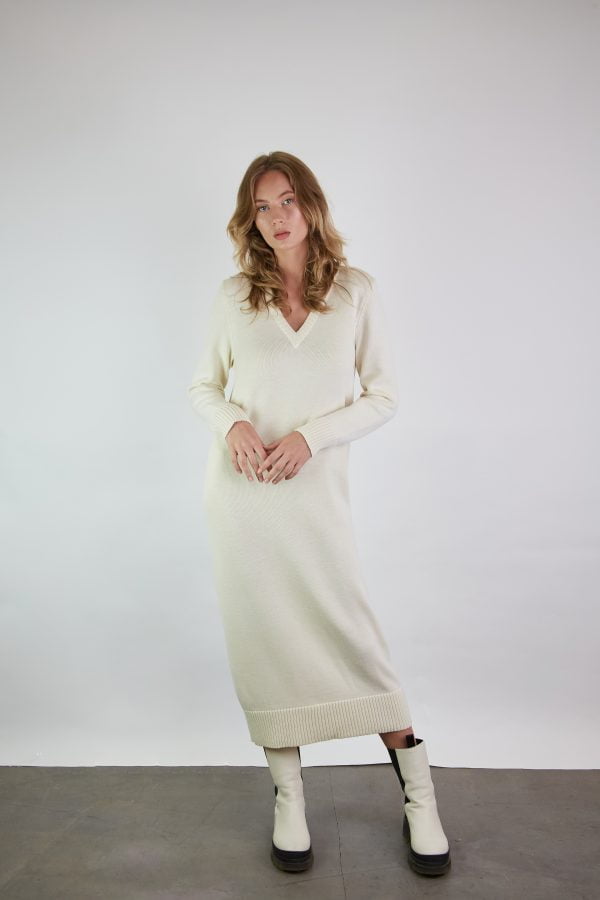Loose-fitting minimalist merino wool dress with a V-neckline