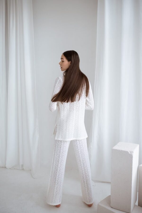 White merino wool set in an elegant looking lace pattern. Handmade by an ethical Lithuanian brand