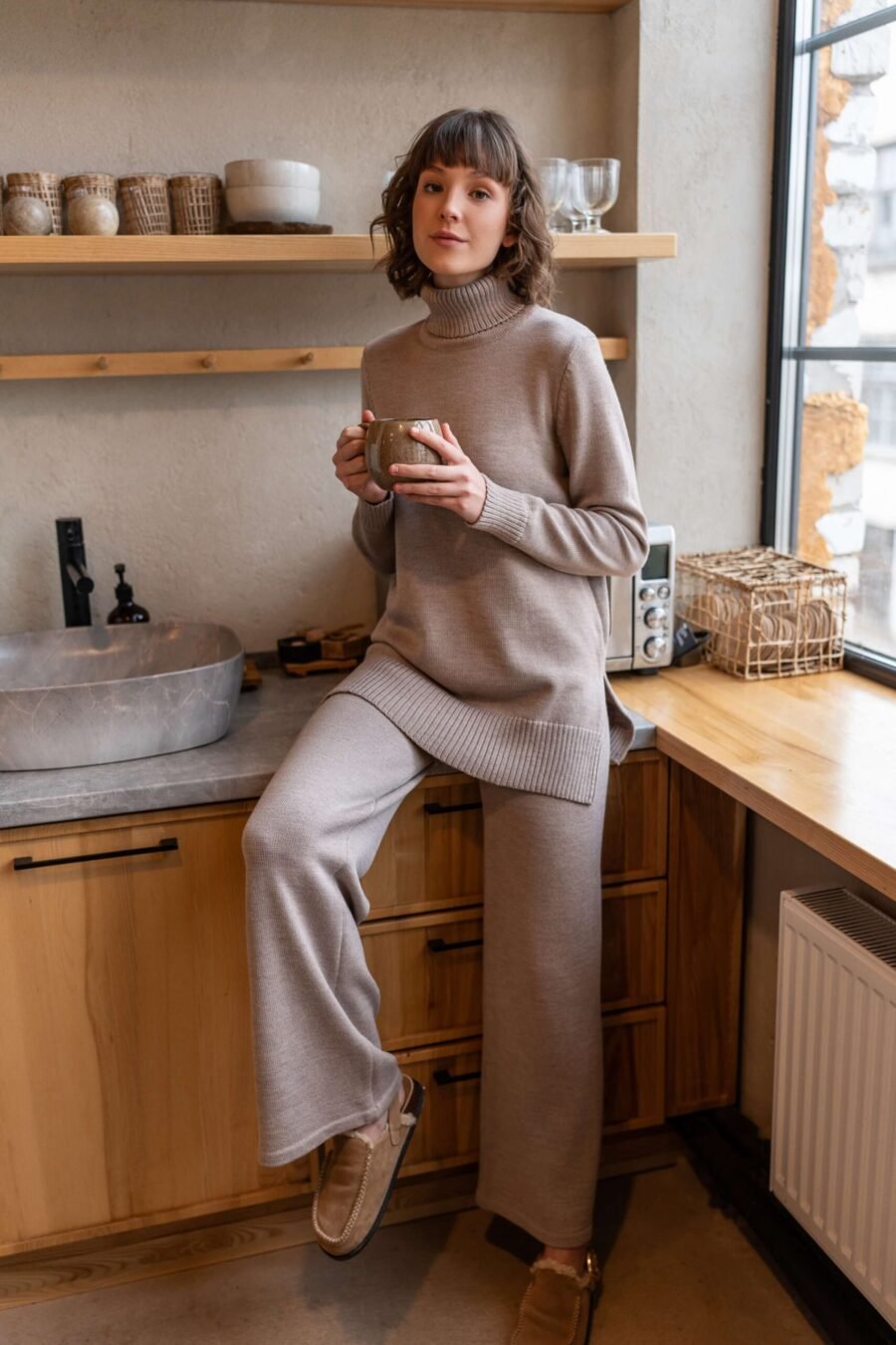 Knitted merino wool pants and sweater set