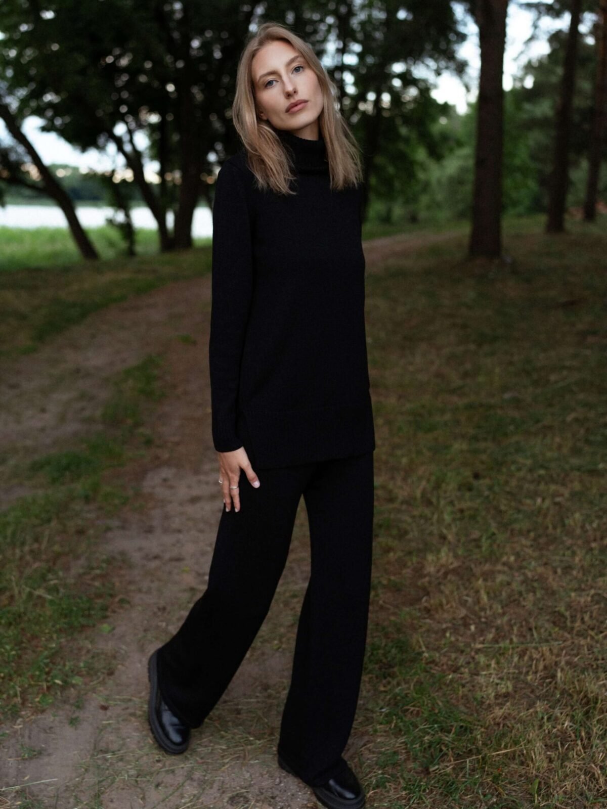 Black merino wool sweater and pants set