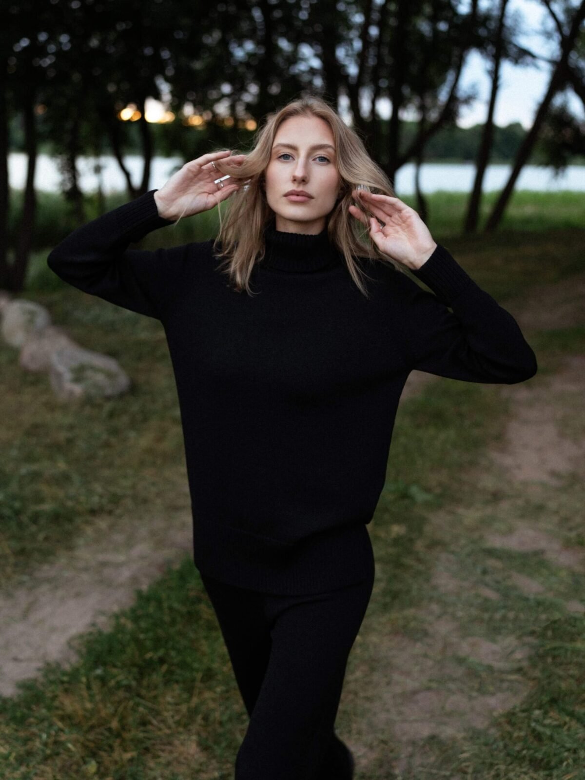 Knitted merino wool black sweater for women