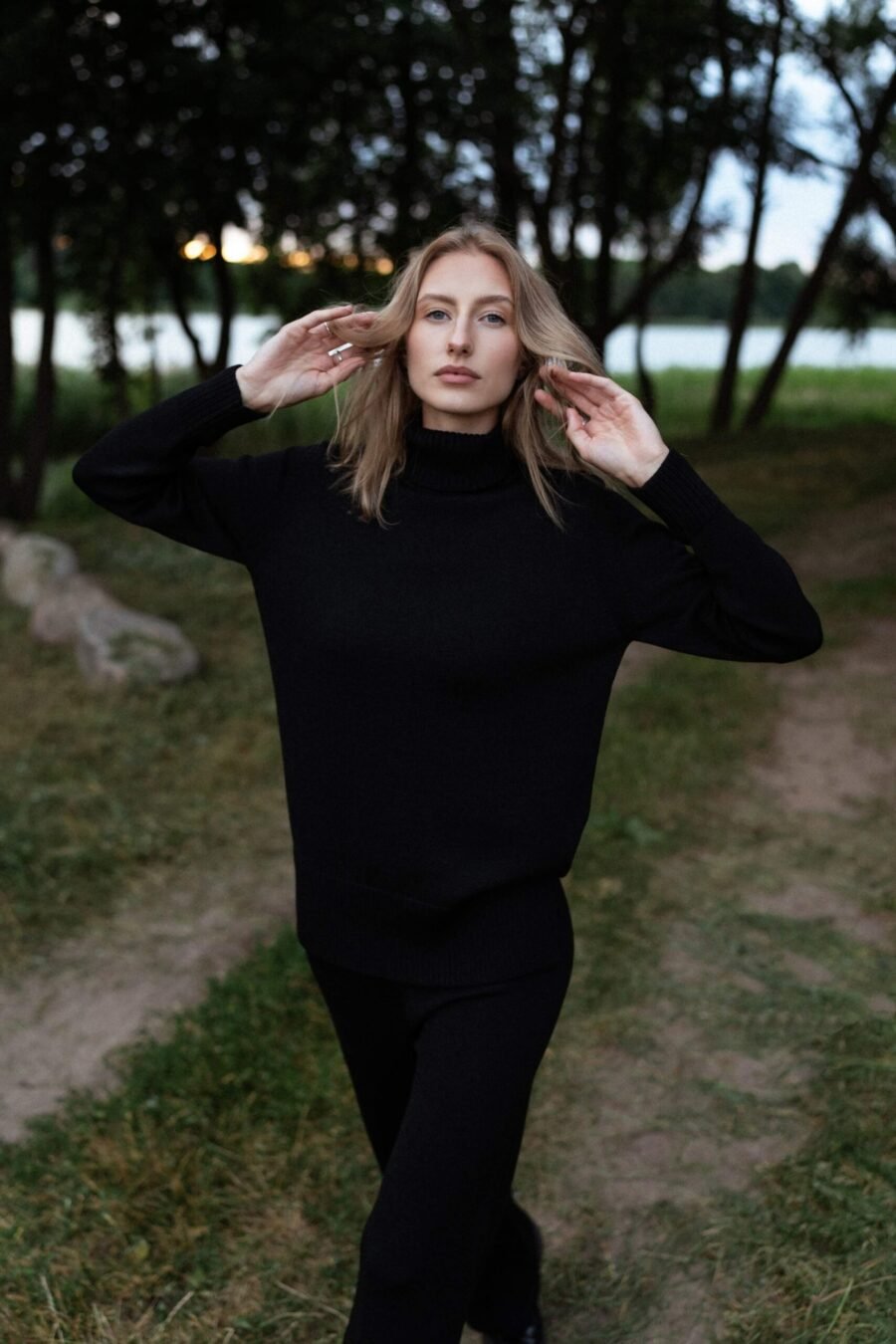 Knitted merino wool black sweater for women