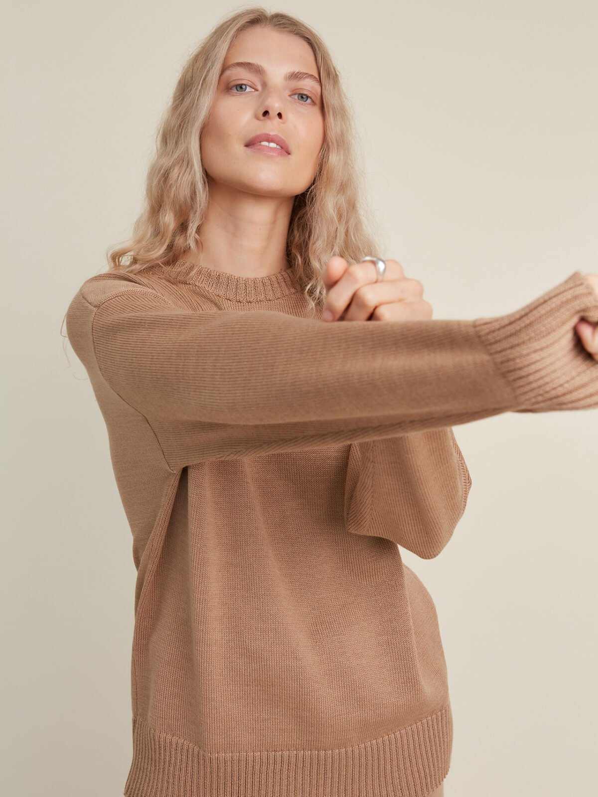 Crew neck oversized merino wool sweater