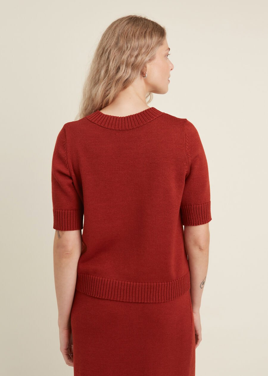 08.26622017 Merino Wool Two Piece Set with Top and Skirt in Rust