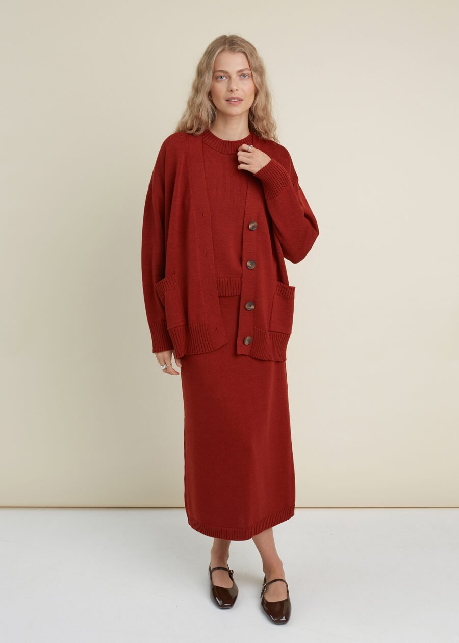08.26622028 Merino Wool Three-Piece Set in Rust