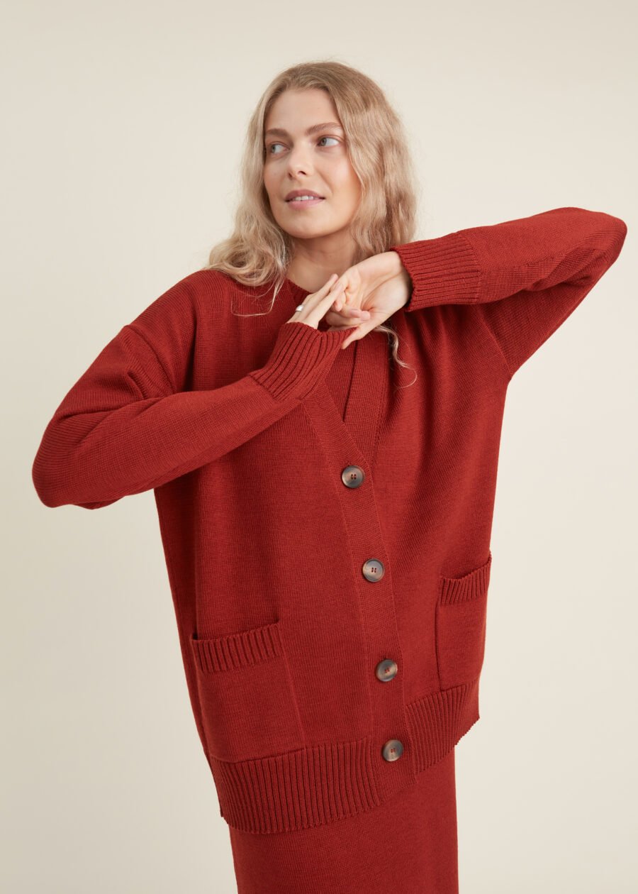 08.26622111 Button-Up Merino Wool Cardigan in Rust