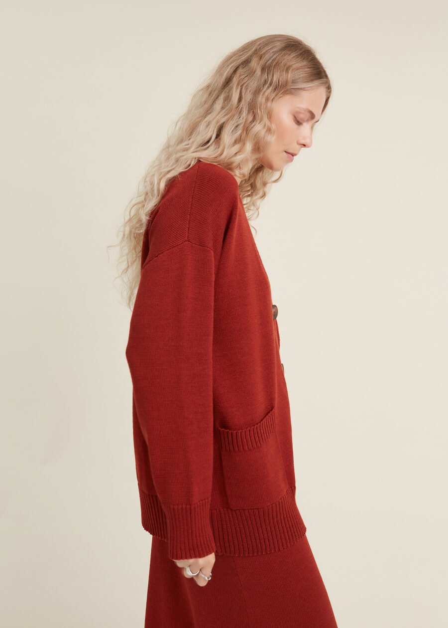 08.26622136 Button-Up Merino Wool Cardigan in Rust