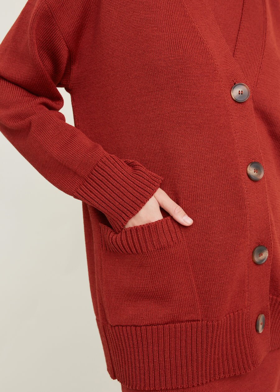 08.26622186 Button-Up Merino Wool Cardigan in Rust