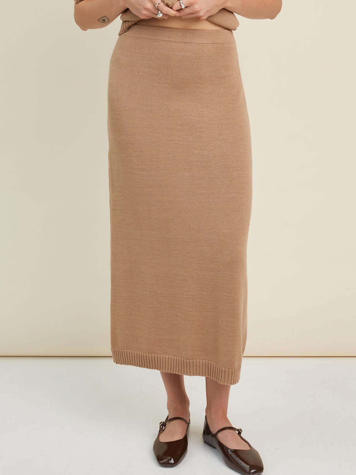 Sustainable wool knitted midi skirt