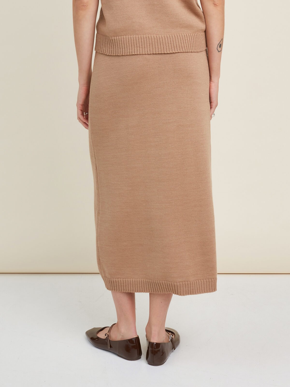 Knitted merino wool midi skirt
