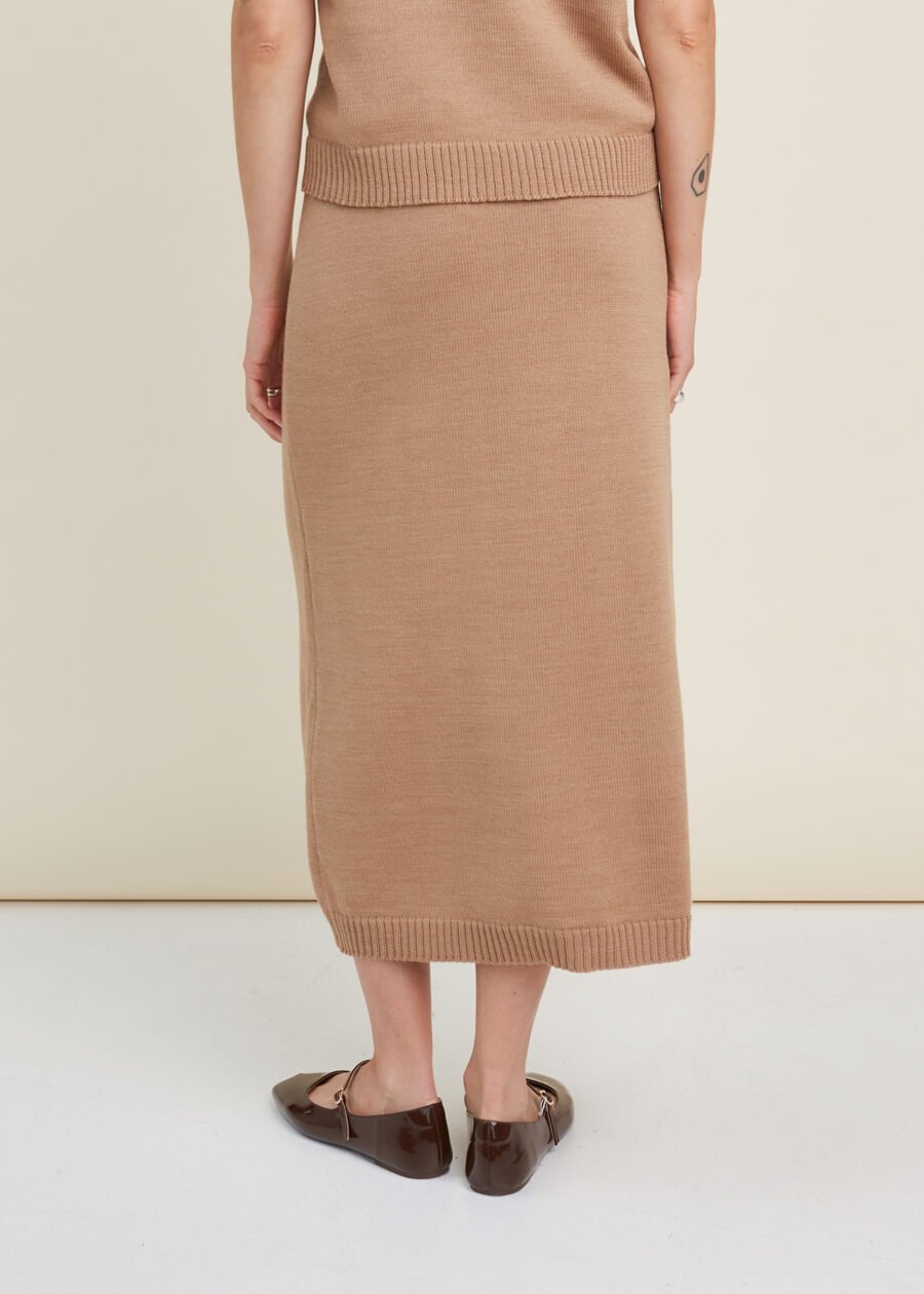 Knitted merino wool midi skirt