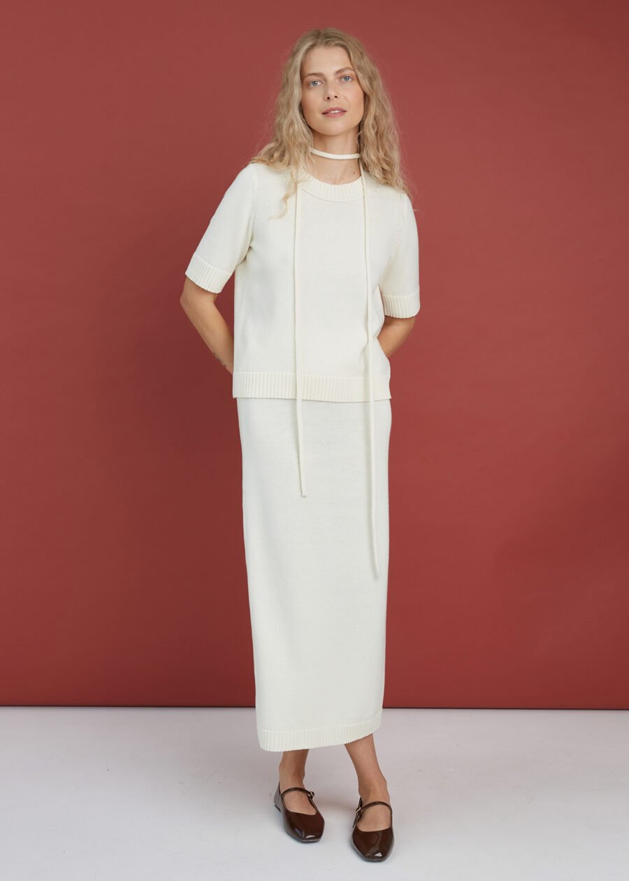 08.26623198 Knitted Merino Wool Top in Natural White
