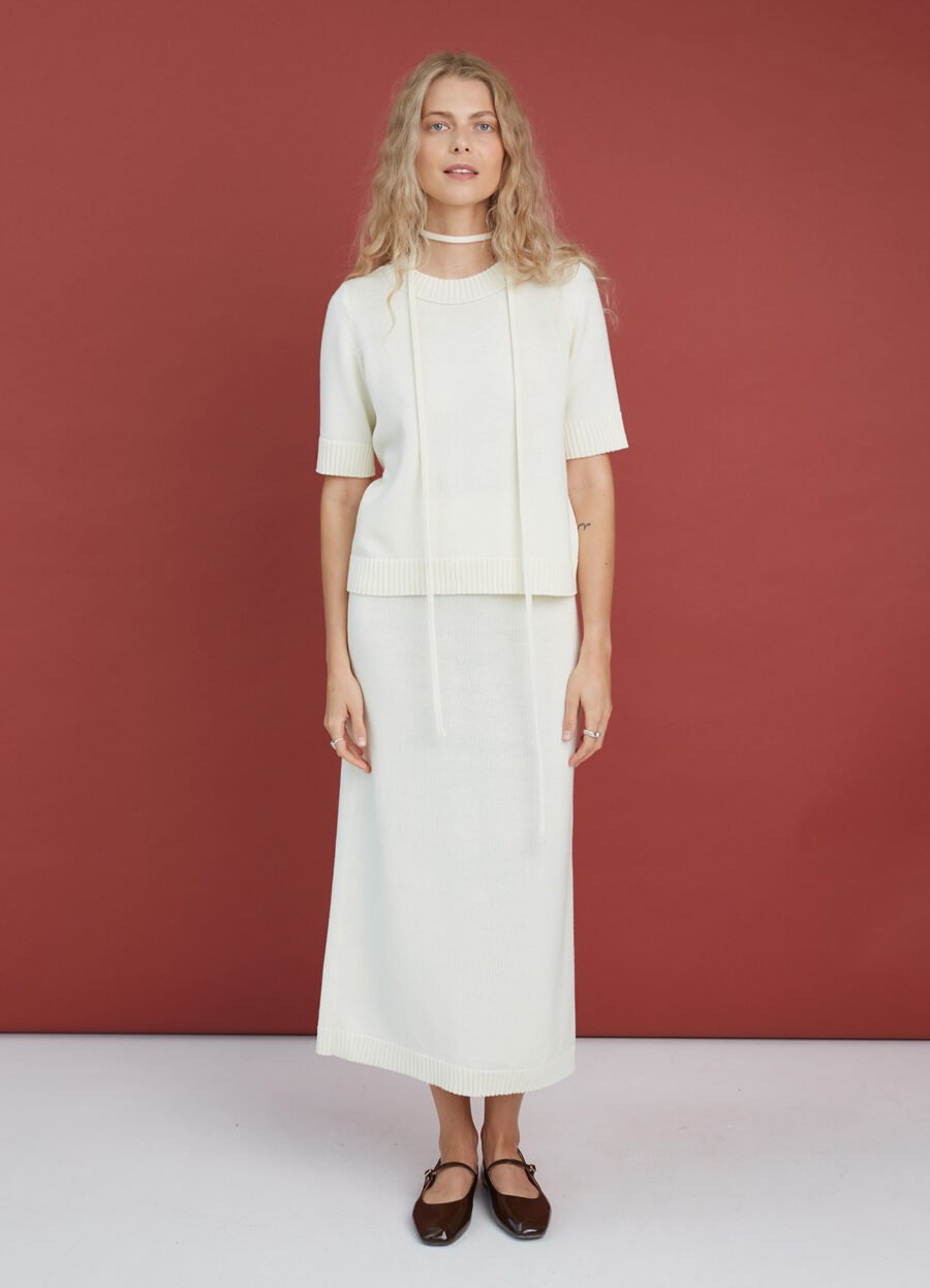 08.26623208 Knitted Merino Wool Top in Natural White