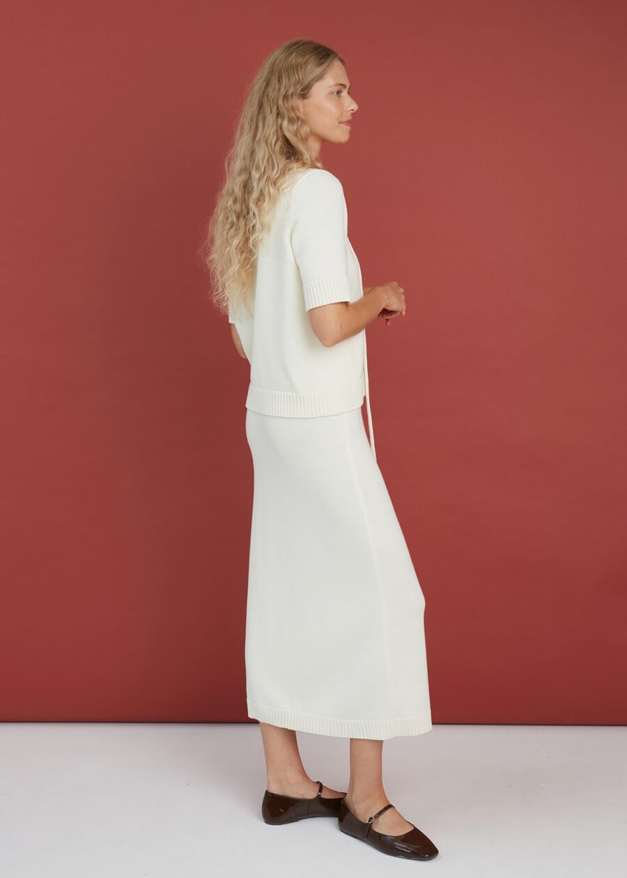 08.26623222 Knitted Merino Wool Top in Natural White