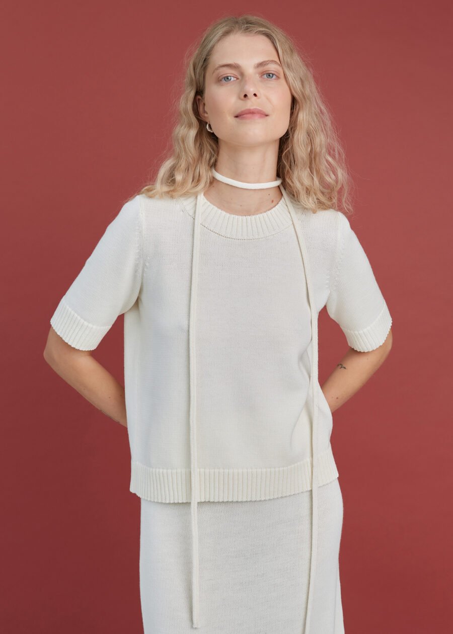 08.26623238 Knitted Merino Wool Top in Natural White