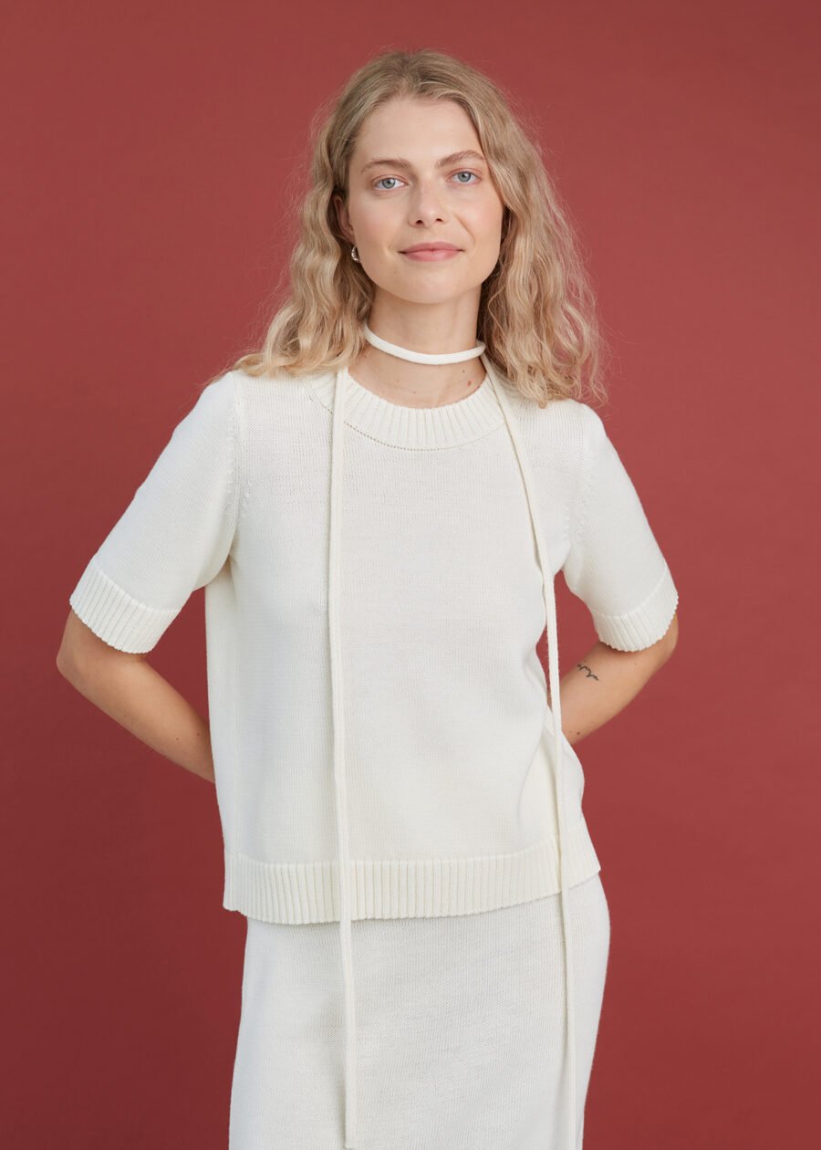 08.26623239 Knitted Merino Wool Top in Natural White