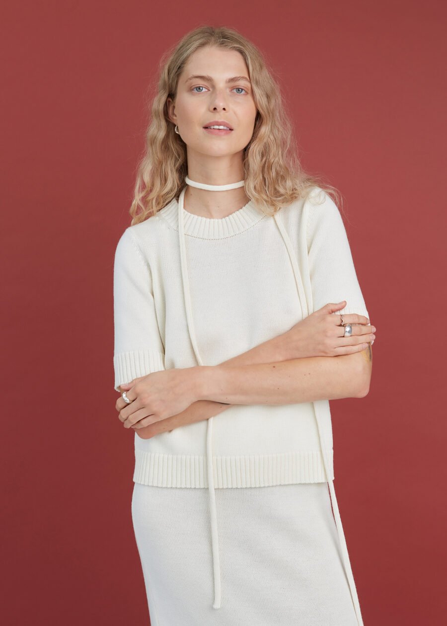 08.26623244 Knitted Merino Wool Top in Natural White