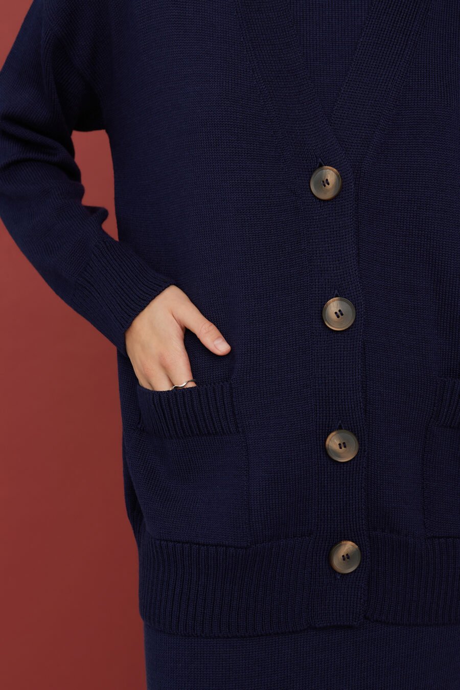 Button-Up Merino Wool Cardigan in Dark Blue