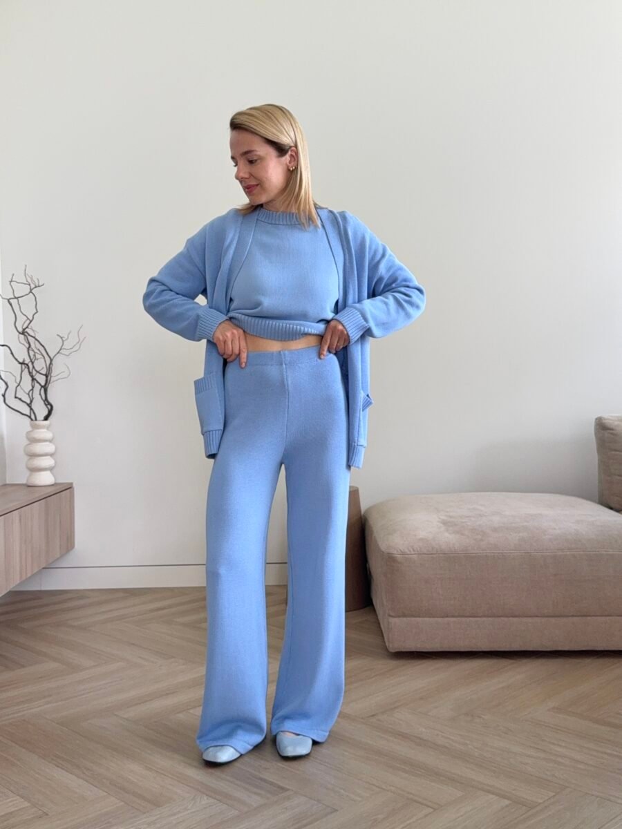 Cotton wide-leg knitted pants in Sky