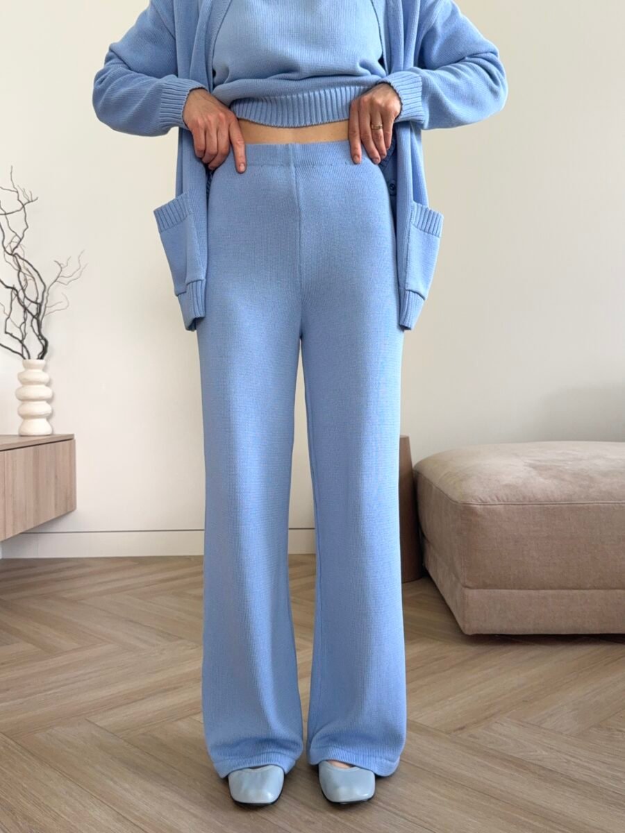 Cotton wide-leg knitted pants in Sky