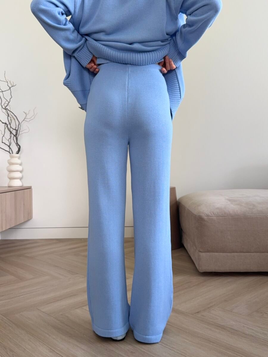 Cotton wide-leg knitted pants in Sky