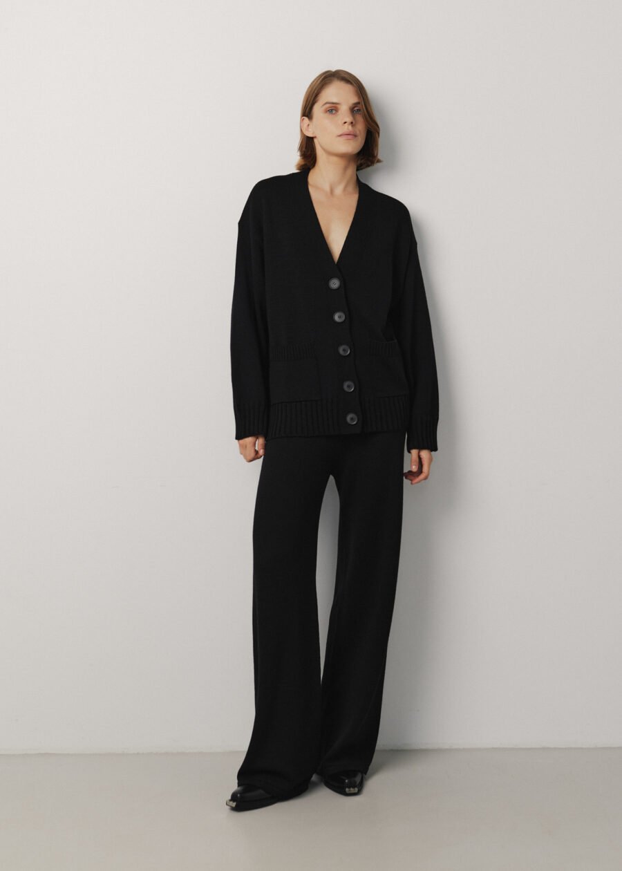 MONALA_16126 Merino Wool Button-Up Cardigan