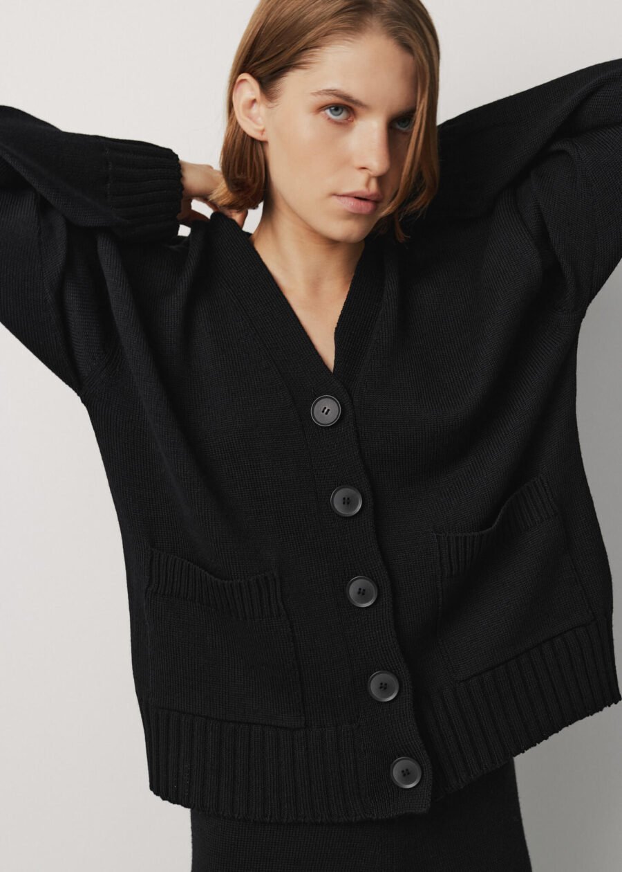 MONALA_16211 Merino Wool Button-Up Cardigan