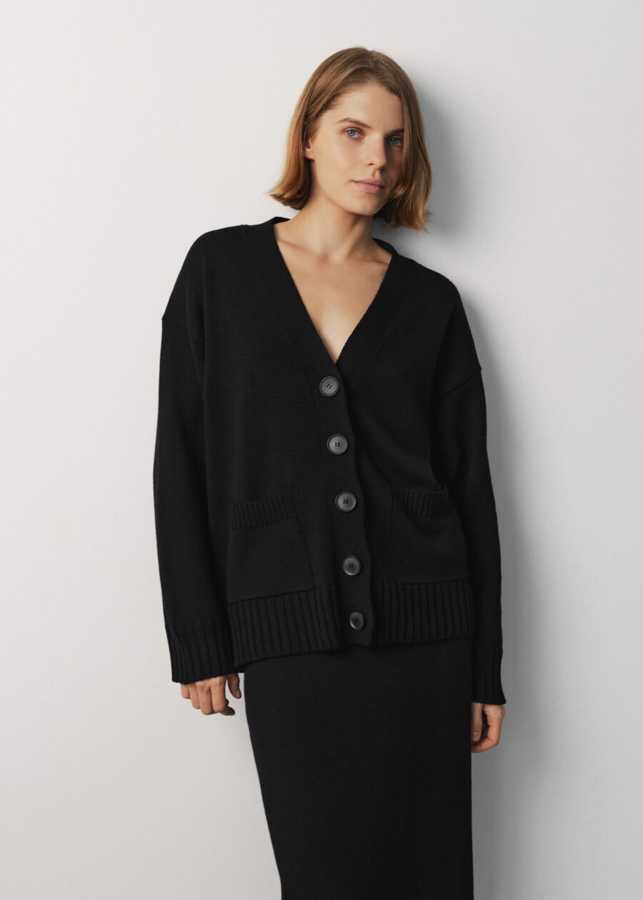 MONALA_16742 Merino Wool Button-Up Cardigan