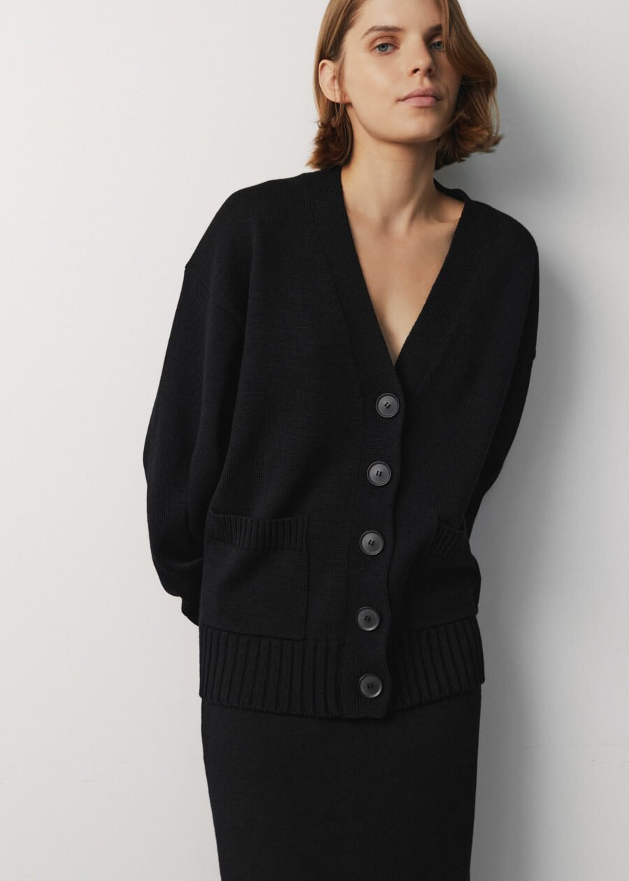 MONALA_16787 Merino Wool Button-Up Cardigan